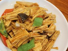 二冬烧腐竹-北平小馆·烤鸭·家常菜(磨房北里店)
