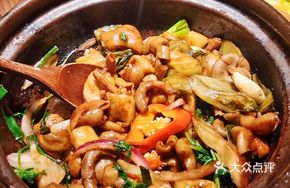 Stir-fried Pork Intestines with Fat Intestines