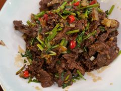-湖南人家湘菜馆(镇江路店)