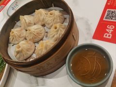 -馋三尺蟹粉小笼(人民广场店)