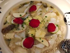 -江渔儿酸菜鱼(映月湖环宇城店)