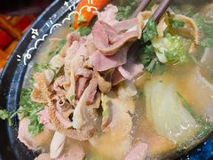 -谢老五跷脚牛肉·非遗传承店