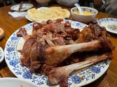 -老天桥酱肉烧饼夹肘子(天桥店)