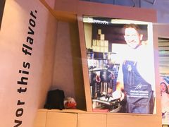 -瑞幸咖啡(三里屯SOHO-6号楼店)