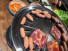 -明洞阿姨·韩式酱蟹烤肉·创意料理(三元桥店)