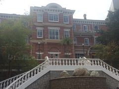 -香港大学