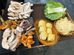 -蘑统田下·野生菌火锅