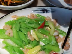西芹百合炒虾仁-佰家小厨·南京菜(夫子庙店)