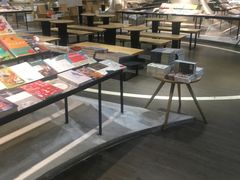 -钟书阁(珍园店)