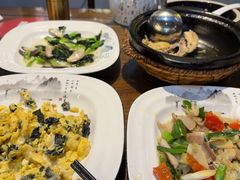 -缘来聚·徽菜名店(黄山宏村店)