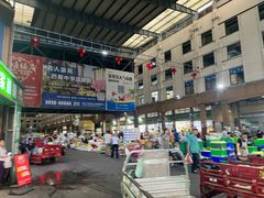 -三亚新鸿港水果一级批发市场