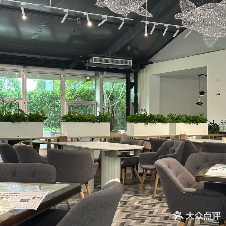 阿那亚的!阿那亚的!每次来阿那亚我都会来他家!