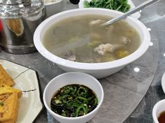 -银峰农庄·特色烧鸡·鲜无花果浸鸡