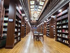 -武汉大学图书馆·文理学部总馆