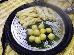 -粘豆包柴火铁锅炖