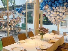 店内布置-春树下·树屋花房西餐厅(罍街AS1980店)