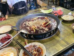 -黄潇洒老火锅(九眼桥宏济巷店)