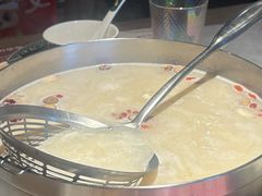 -尚尚仙·酸汤猪手·猪肚鸡火锅(华联万柳购物中心店)