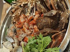 -青瓦餐厅·生鱼片·韩园烤肉(西塔店)