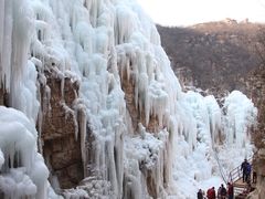 -大平台龙居瀑布旅游区