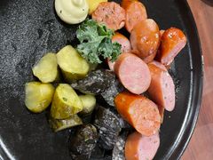 德式酸黄瓜烤肠拼盘-West10 西拾·西餐厅·创意菜(未来科技城店)