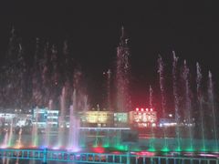 -百里峡七彩艺术小镇