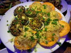 -亚龙湾亚泰商业街