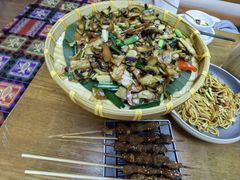 -云海肴·汽锅鸡·云南菜(天山百盛优客店)