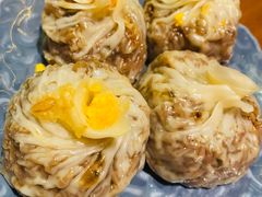 蛋黄芝士纸皮烧麦-鑫震源·苏式大虾生煎(山塘街店)