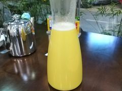 -胡须哥网红竹筒菜