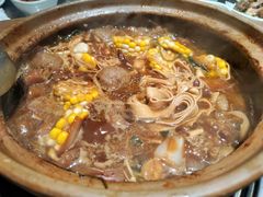 -胡须佬鸡煲四季火锅店(石厦西村直营店)