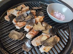 黑松露煎雪花牛肉-半山腰·云南菜(侨福芳草地店)