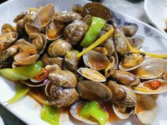 -四川小胡子海鲜(丁村万人海鲜广场店)