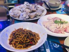 -千岛蚝高压锅生蚝·人参火锅(白云万达店)