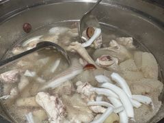 -三个椰子·现砍椰子鸡(金源CBD店)