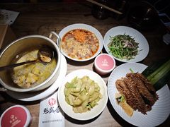 -魁盛居百年鲁菜馆(县西巷店)