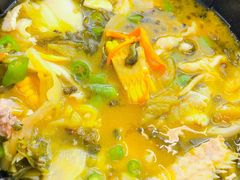-山城外·非遗酸菜鱼(财富中心店)