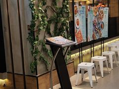 等位区-百特喜·意大利餐厅(八佰伴镇江店)