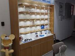 -亿视康青少儿眼镜(五官科店)
