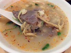 羊肉泡馍-萧记三鲜烩面(东站店)