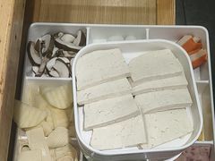 -鲁员外地锅鸡地锅鱼(古墩路店)