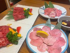 -炼火烤肉店