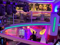 -巴特餐饮6加1音乐餐吧·新疆菜