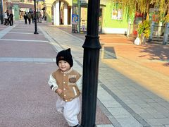 -王府井奥莱棋盘山小镇
