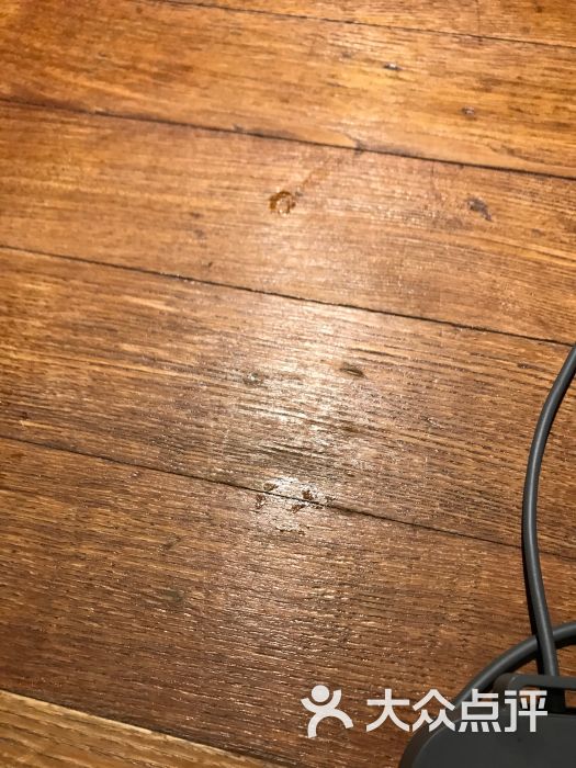70后饭吧(新世界城店)桌子很脏图片 - 第918张