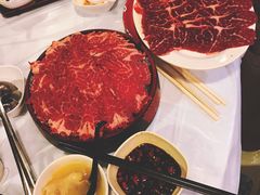 -鲜入围煮花胶鸡海鲜火锅