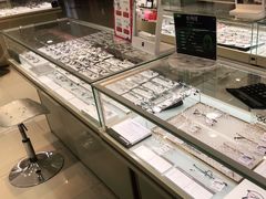 -宝岛眼镜(群光广场店)