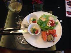 行政酒廊的食物-上海静安铂尔曼酒店
