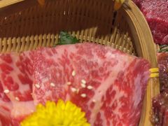 -山川小町·极番烧肉(新地假日广场店)