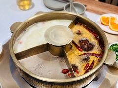 奔驰锅底-巴奴毛肚火锅概念餐厅